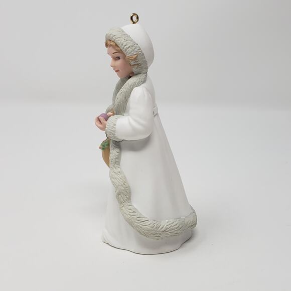 1997 Hallmark Kolyada Christmas Visitor Handcrafted Keepsake Holiday Ornament - Picture 6 of 10